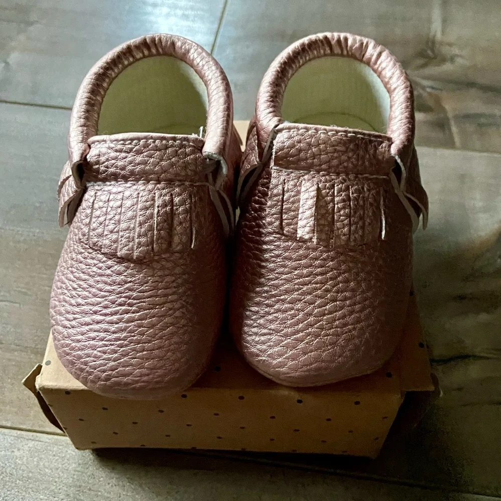 Sweet N Swag Moccasins in Metallic Rose/Pink